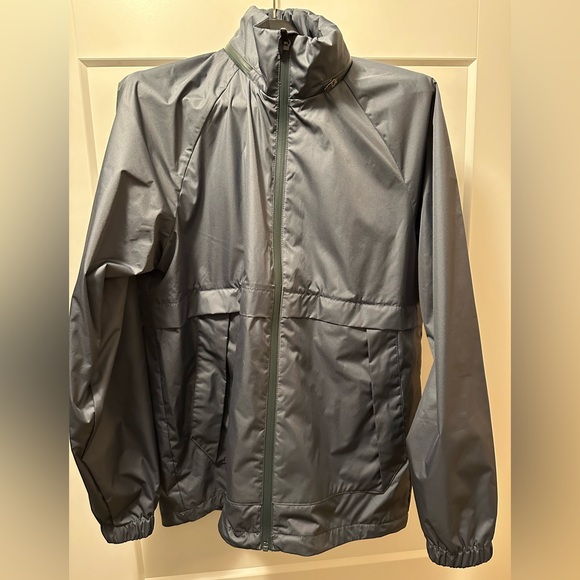 Rw&Co Commuter Windbreaker - Like new without tags - Picture 3 of 5